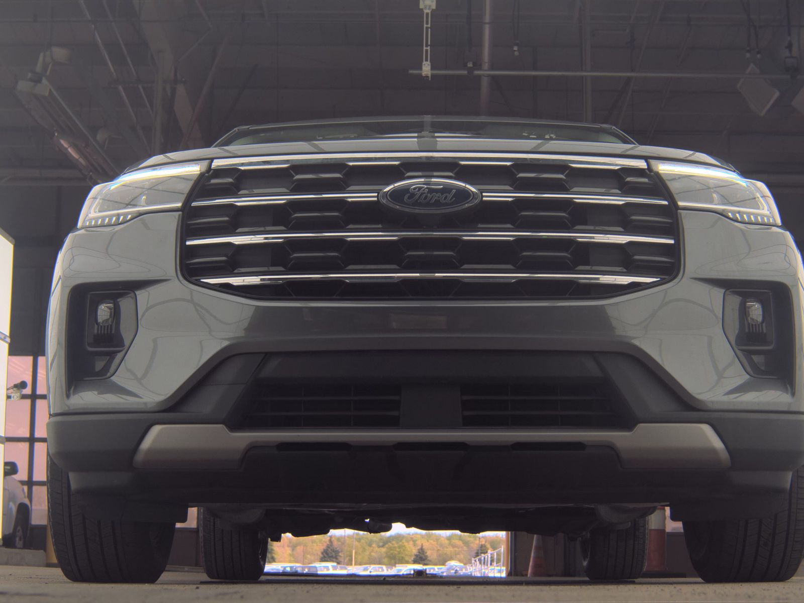 FORD EXPLORER - 4