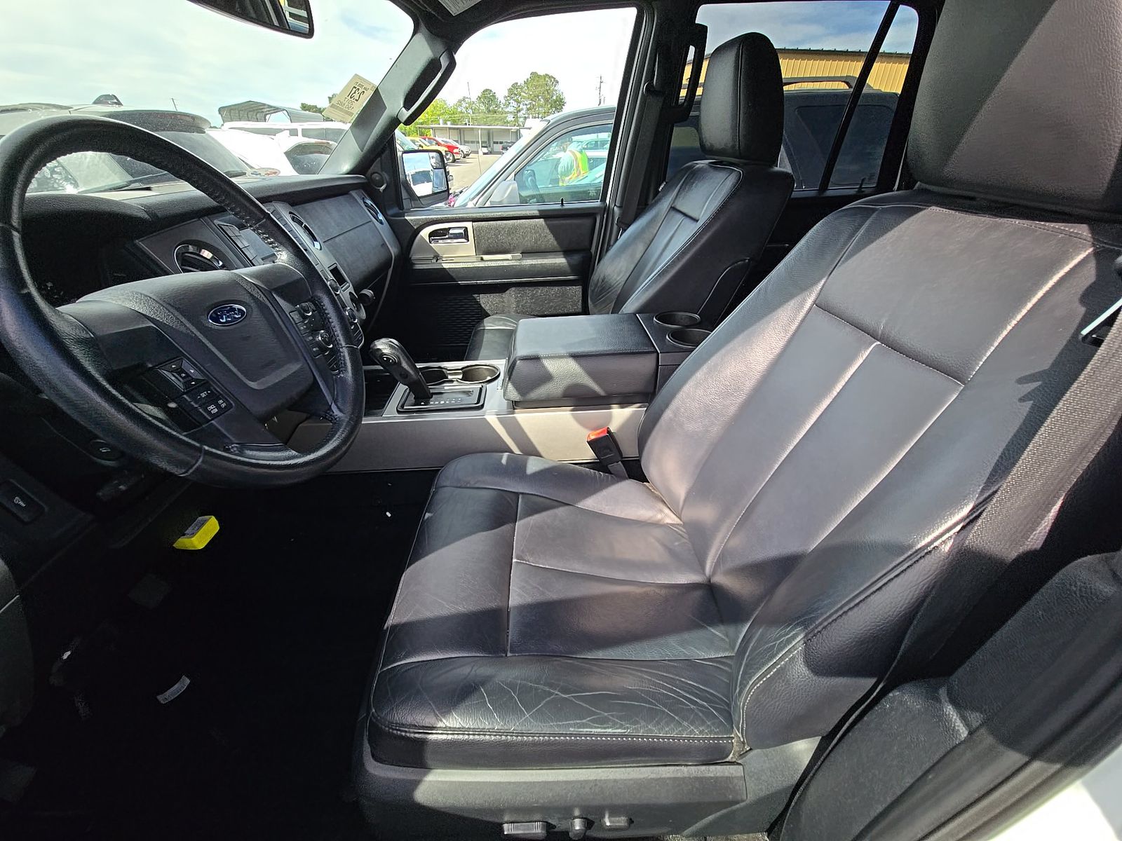 FORD EXPEDITION - 8