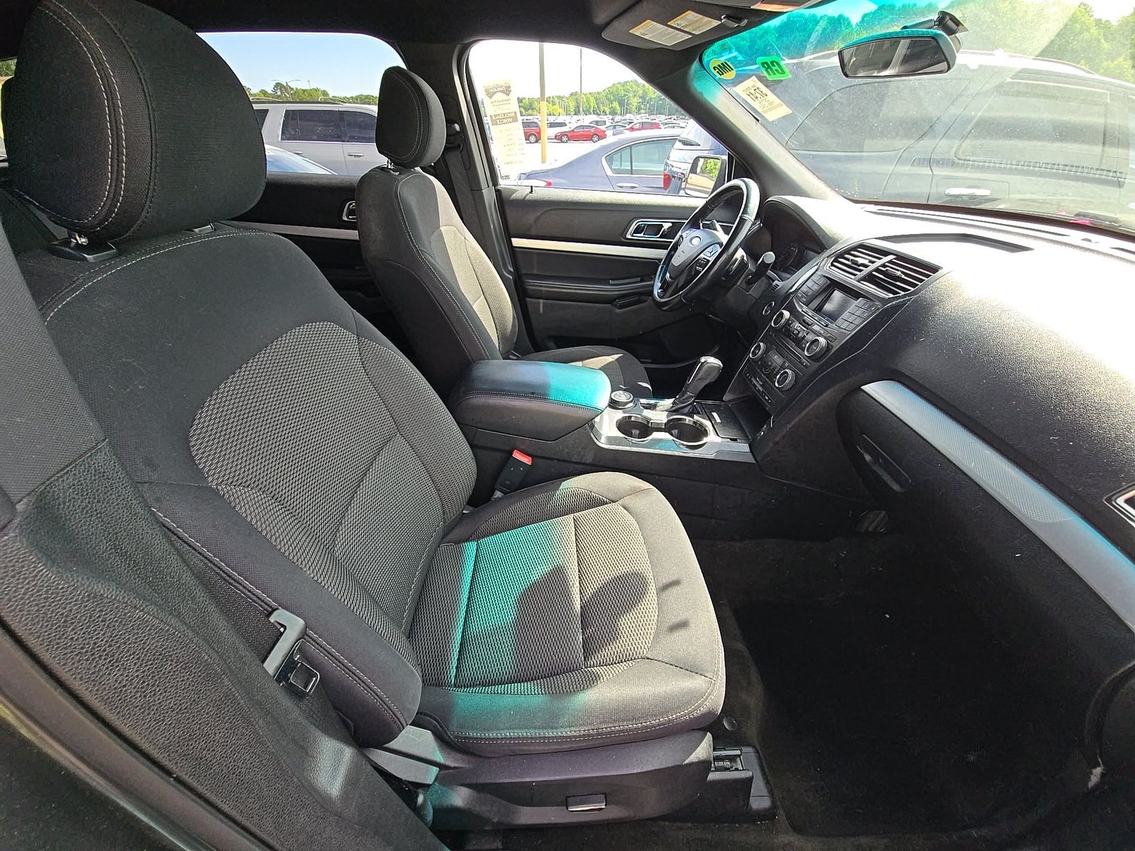 FORD EXPLORER - 9