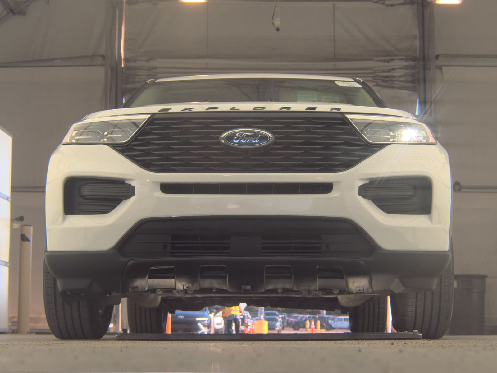 FORD EXPLORER - 4