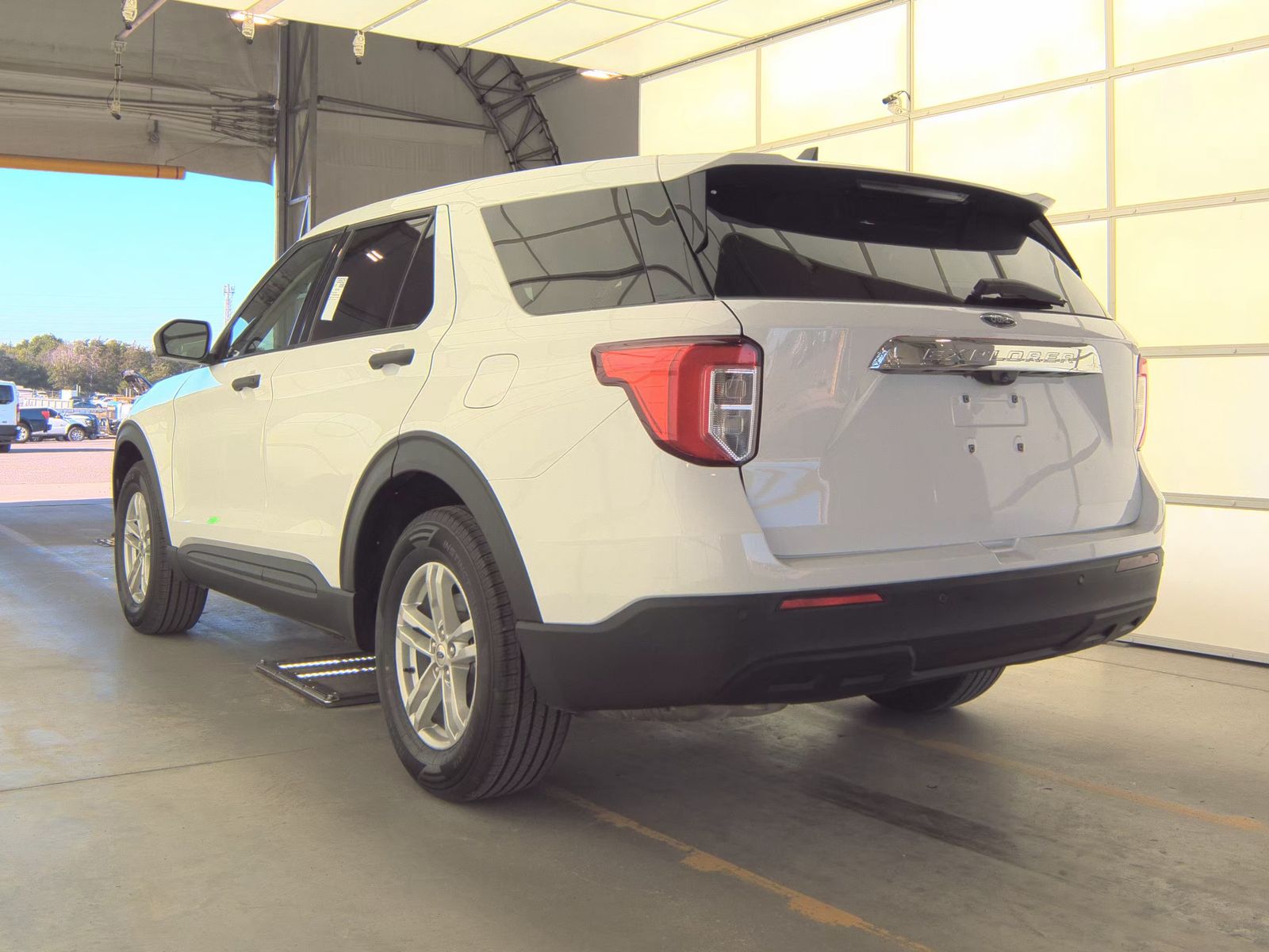 FORD EXPLORER - 9