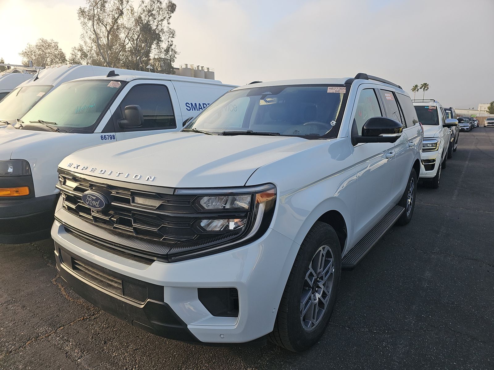 FORD EXPEDITION - 1