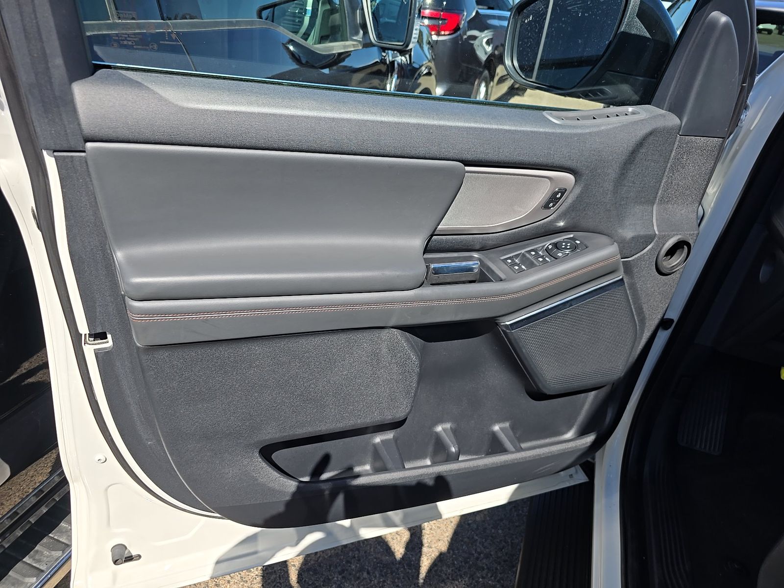 FORD EXPEDITION - 10
