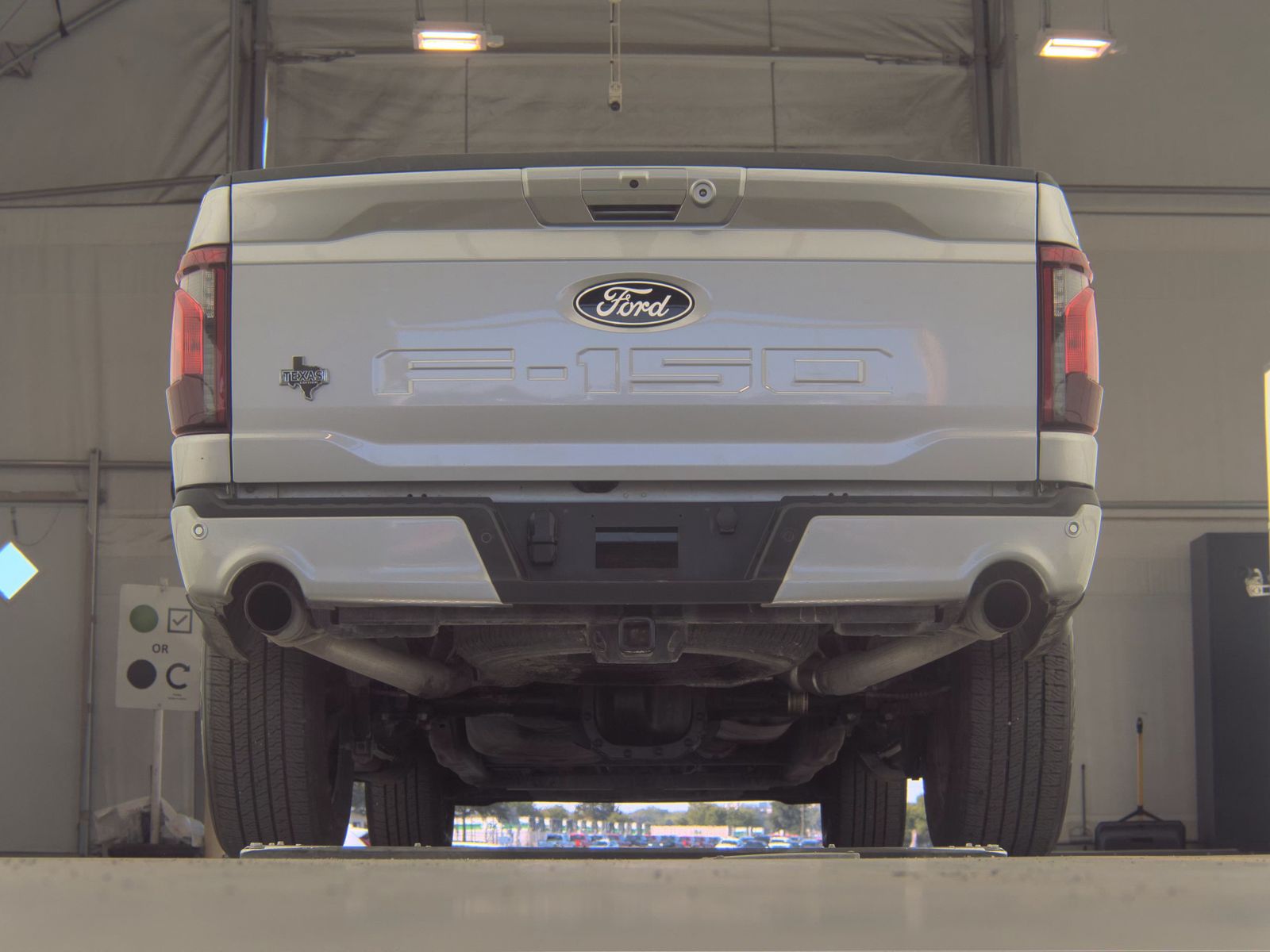 FORD F-150 - 8
