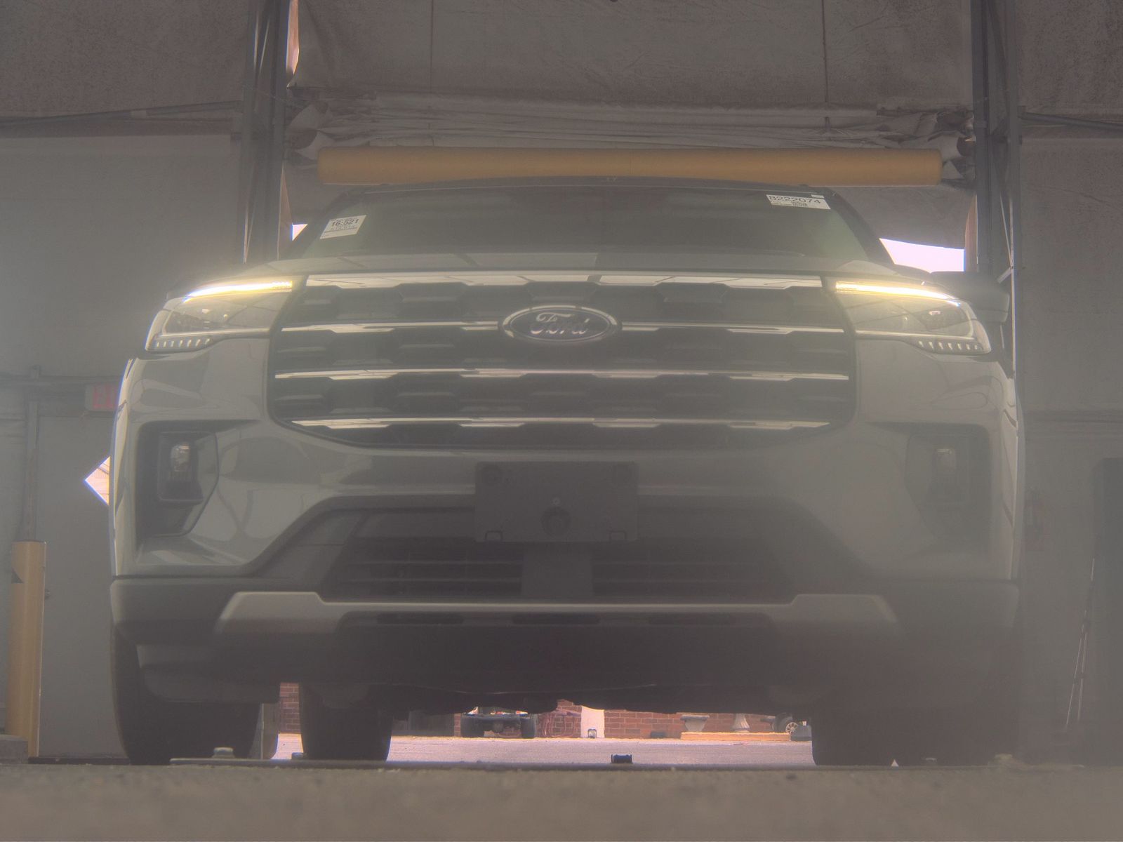 FORD EXPLORER - 4