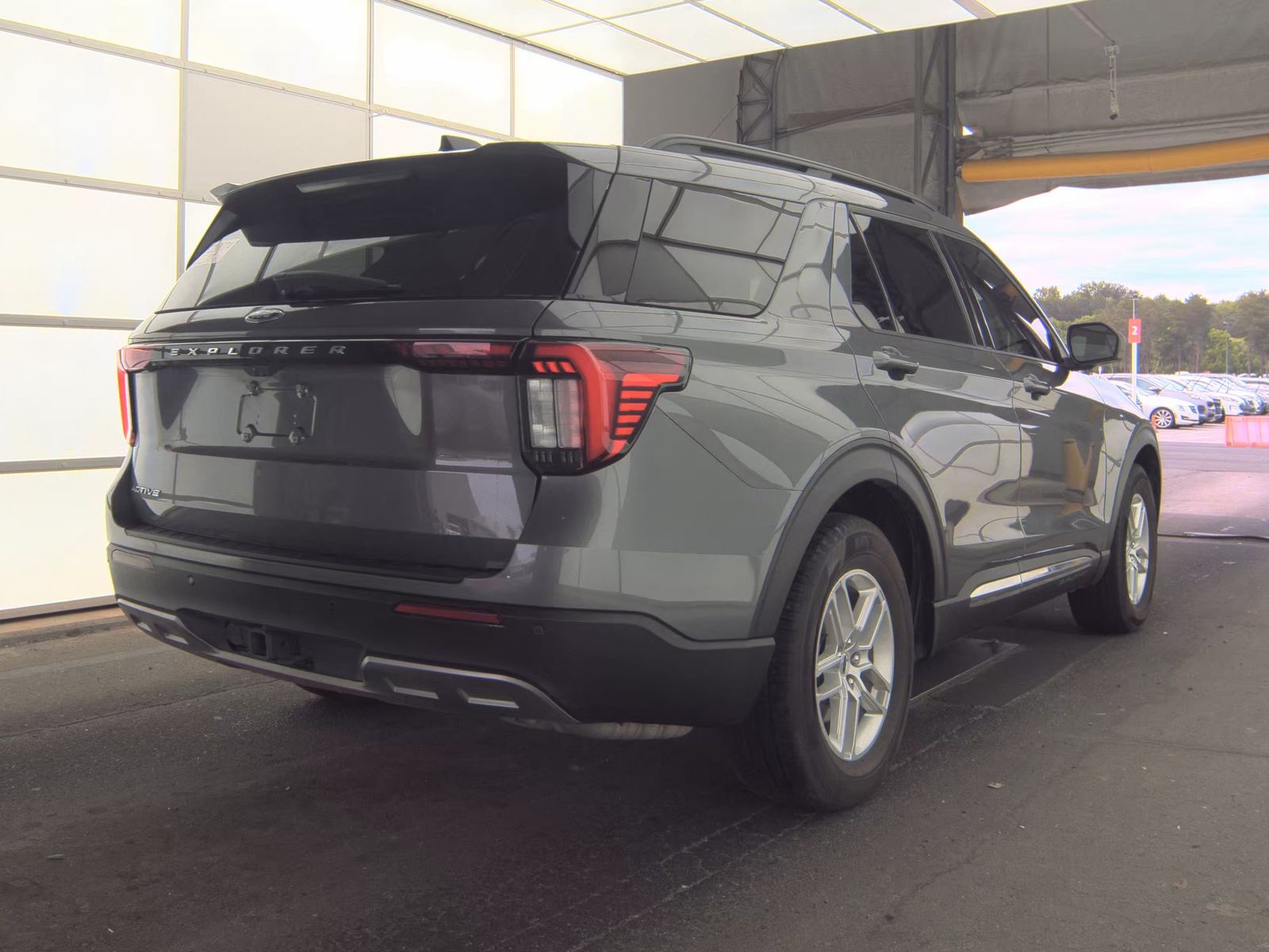 FORD EXPLORER - 6