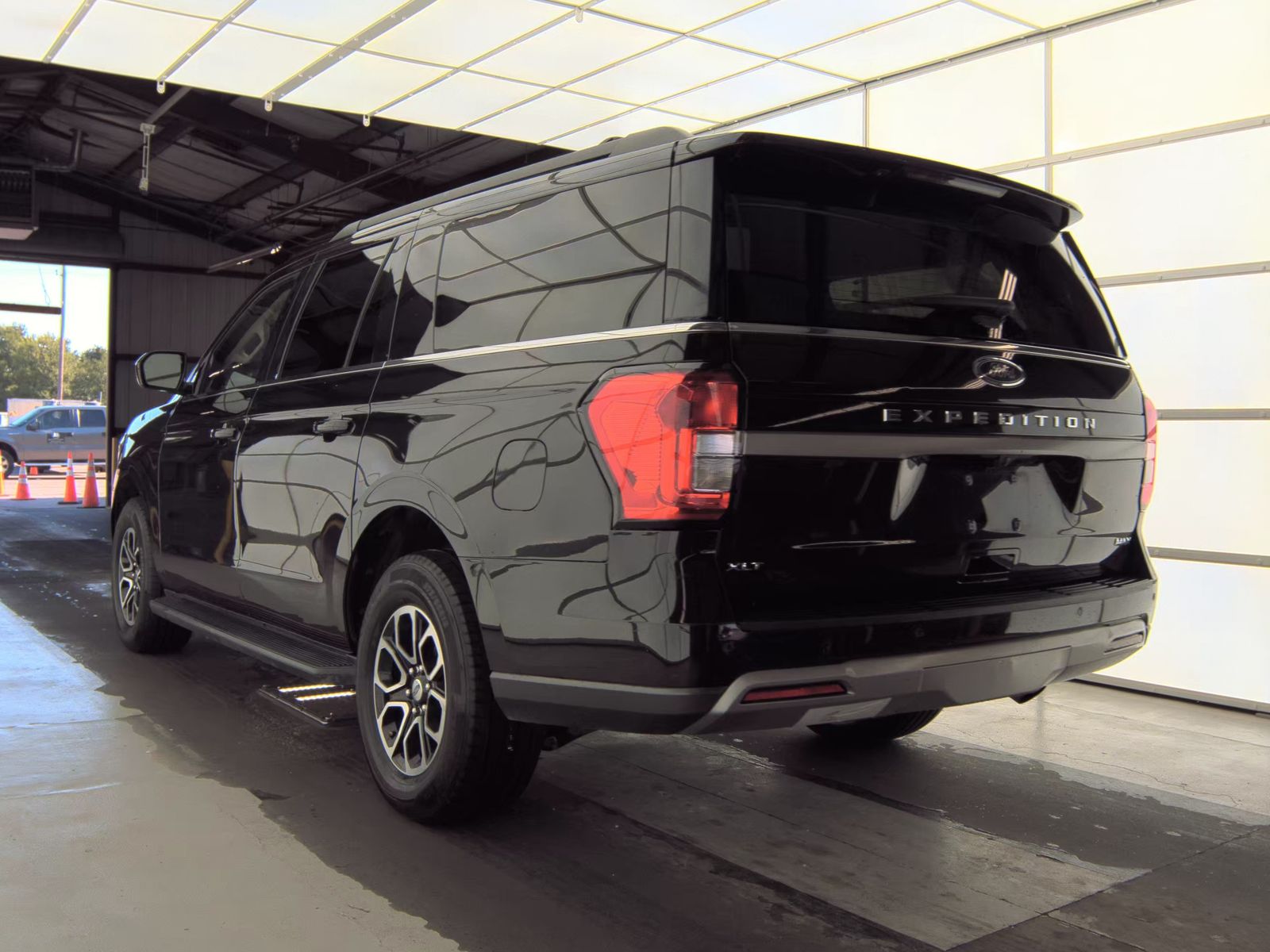 FORD EXPEDITION MAX - 9