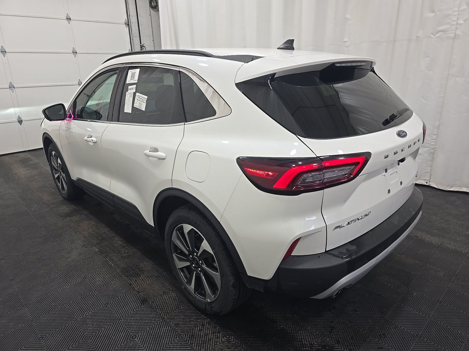 FORD ESCAPE - 7