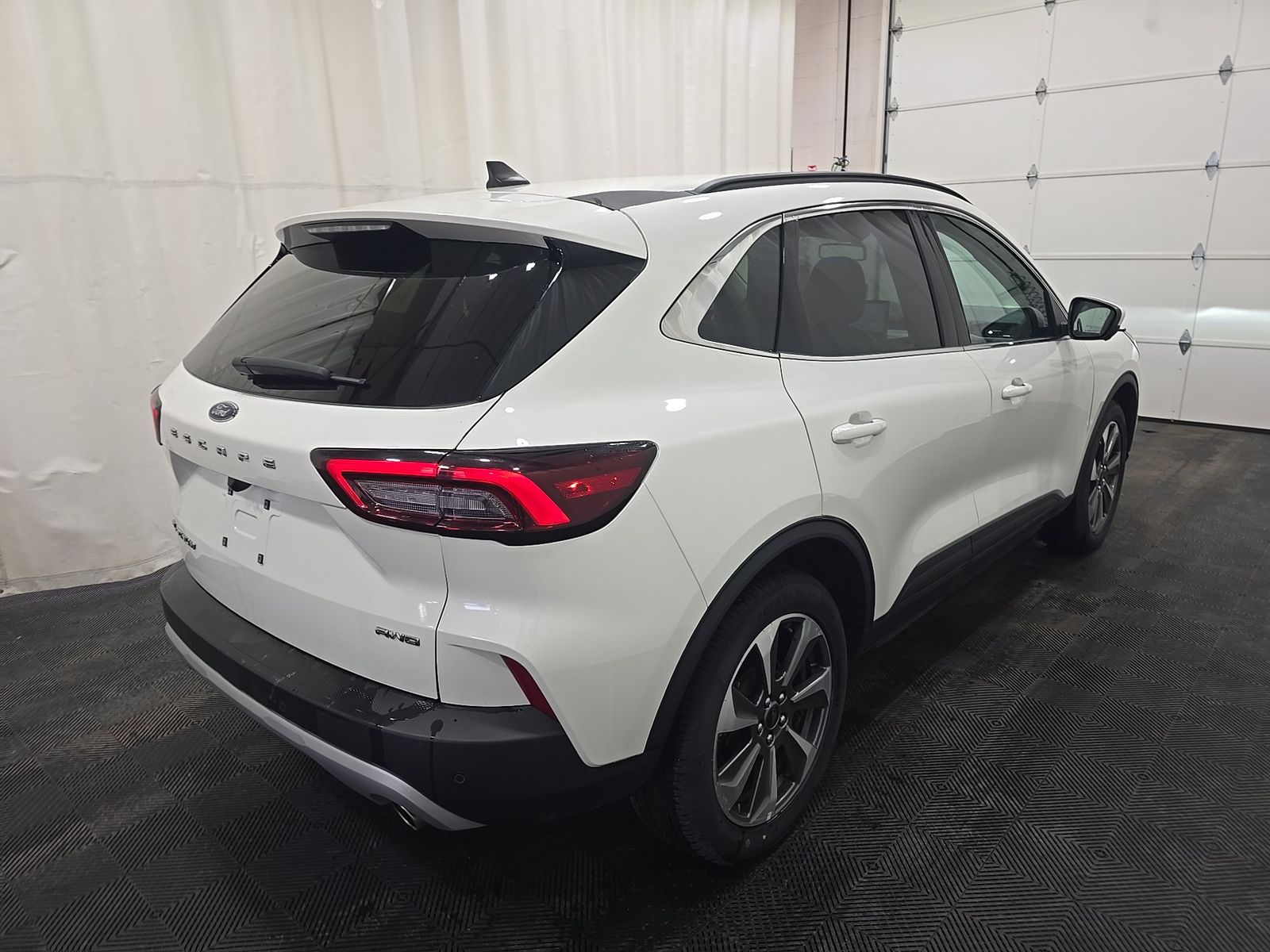 FORD ESCAPE - 5