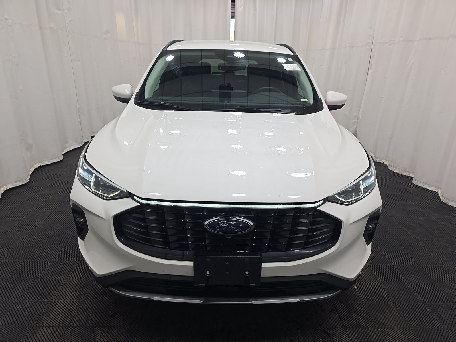 FORD ESCAPE - 3