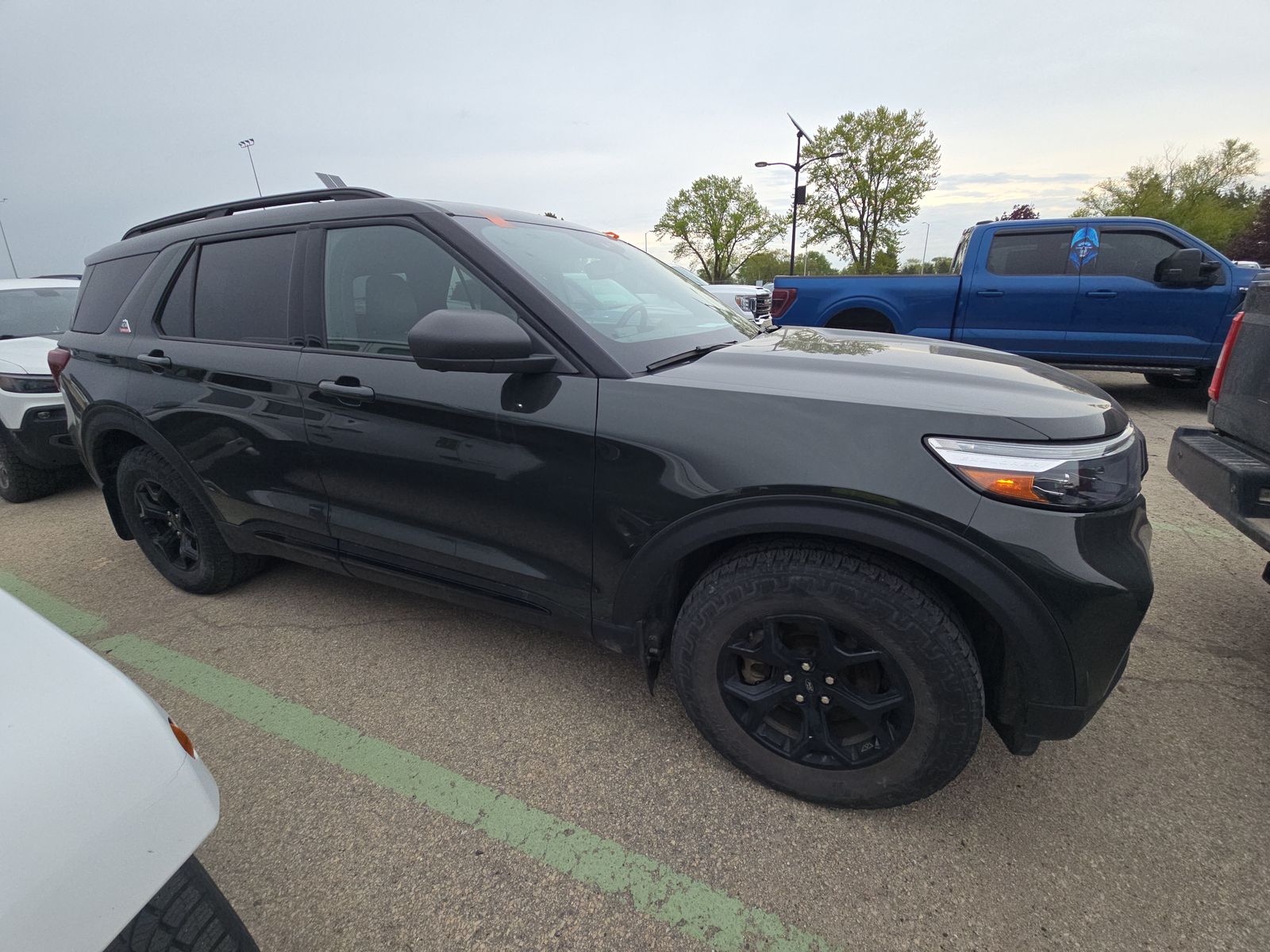 FORD EXPLORER - 4