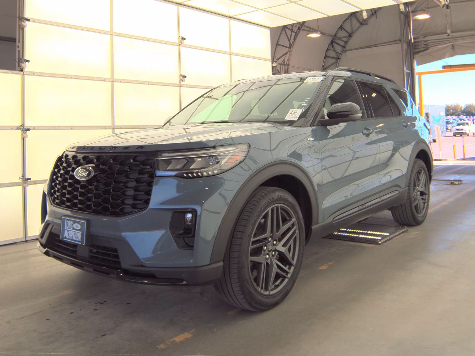 FORD EXPLORER - 1
