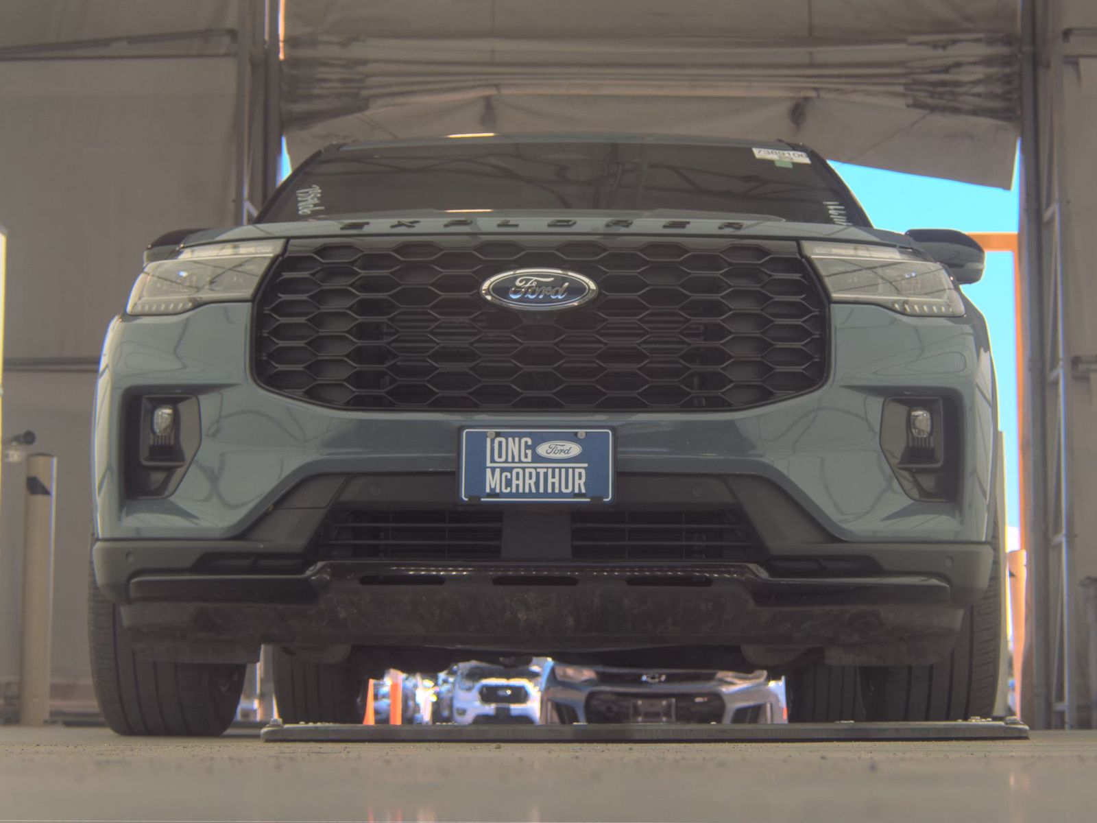 FORD EXPLORER - 4