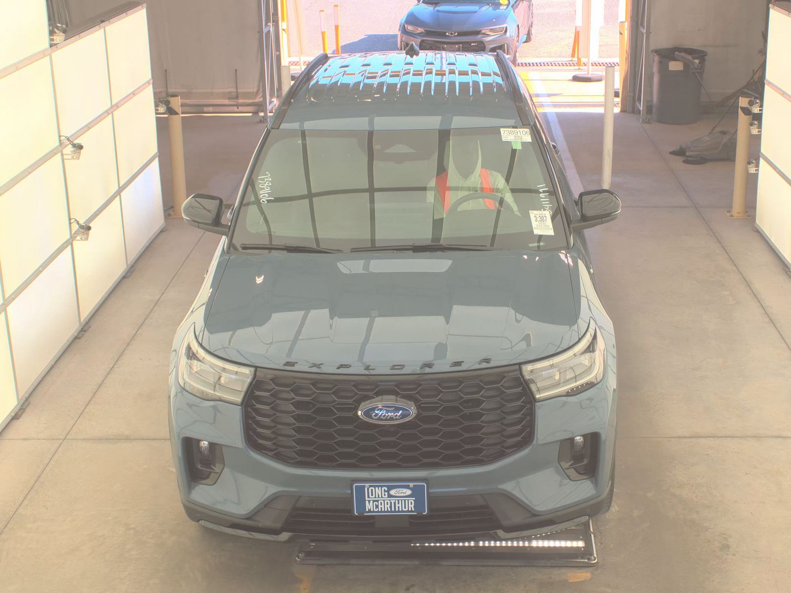 FORD EXPLORER - 3