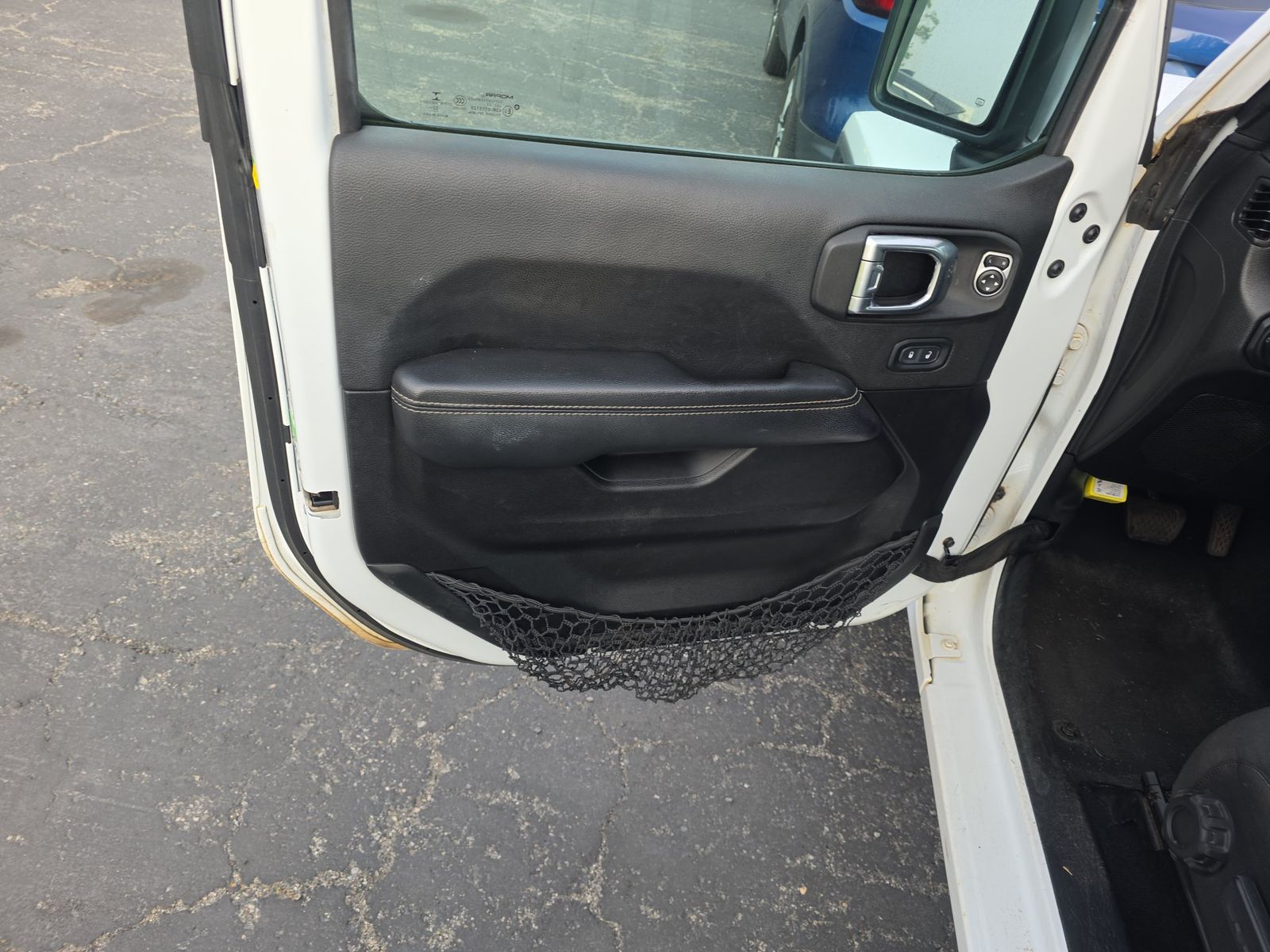 2023 Jeep Wrangler Sahara AWD