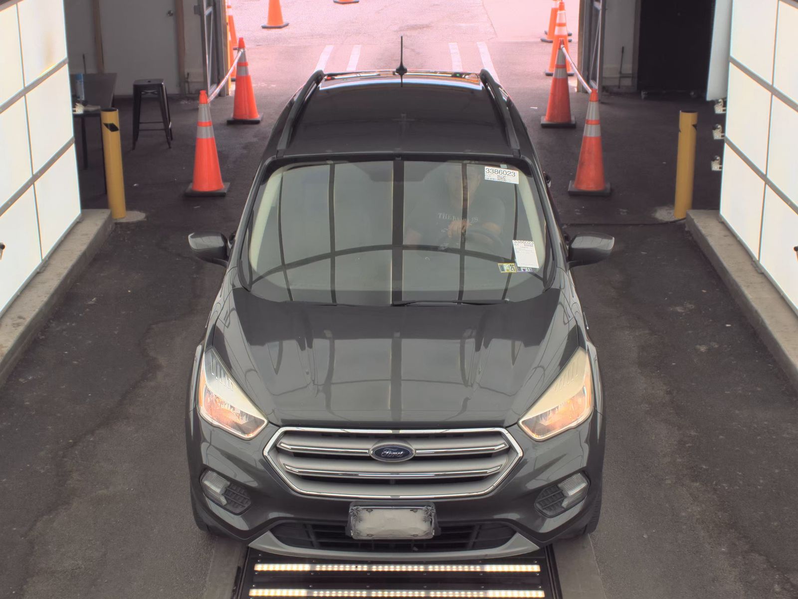 FORD ESCAPE - 3