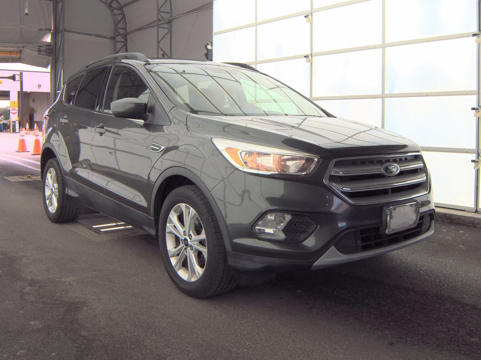 FORD ESCAPE - 4