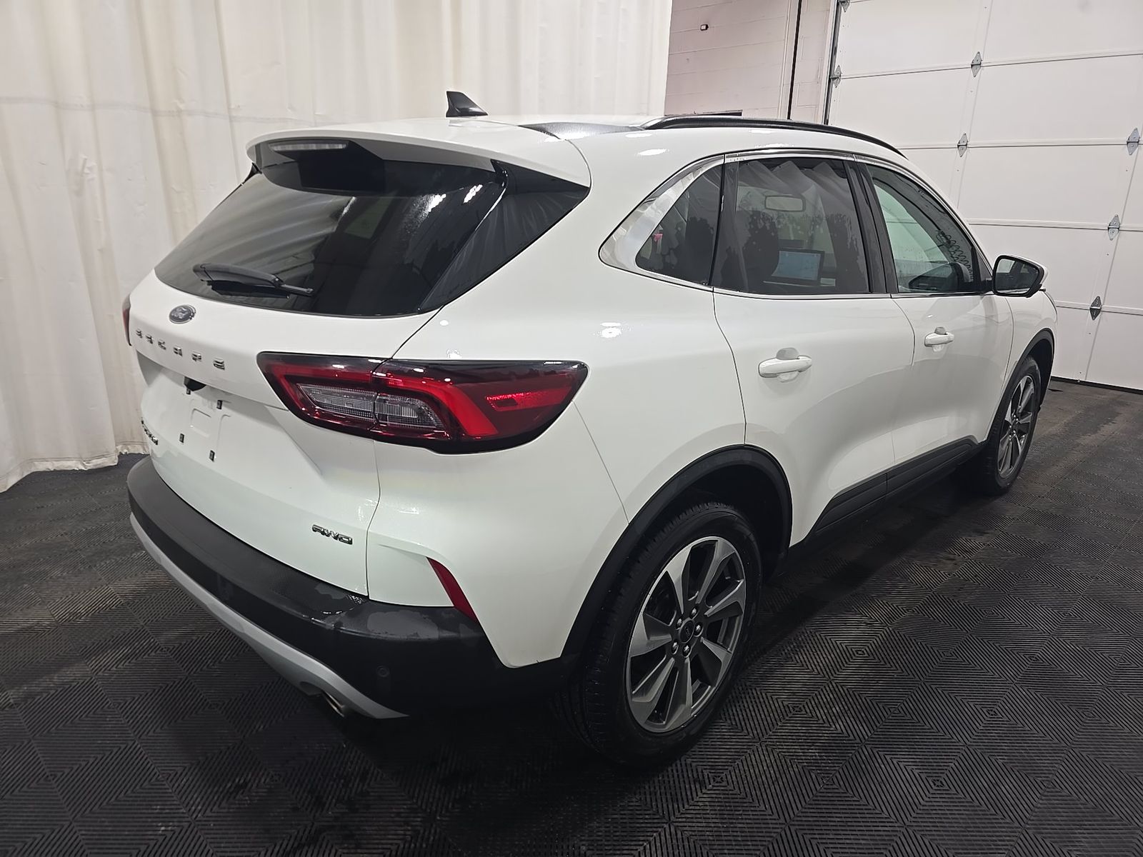 FORD ESCAPE - 5