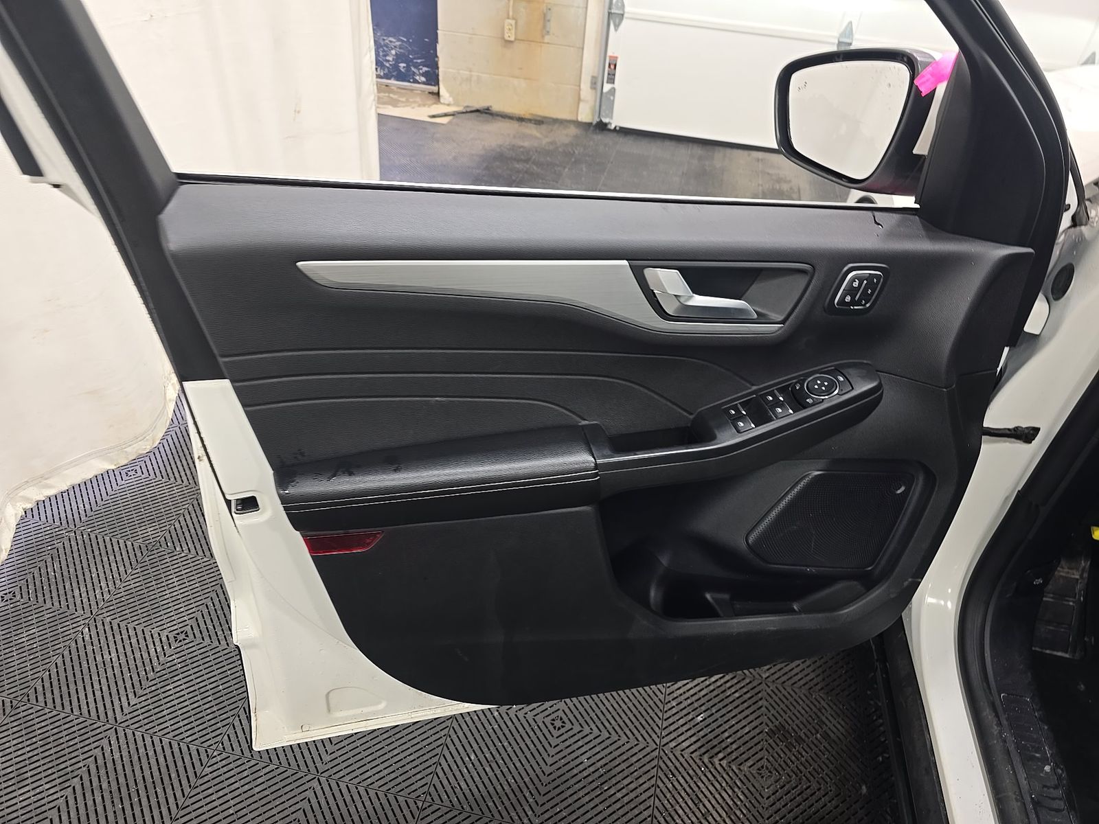 FORD ESCAPE - 10