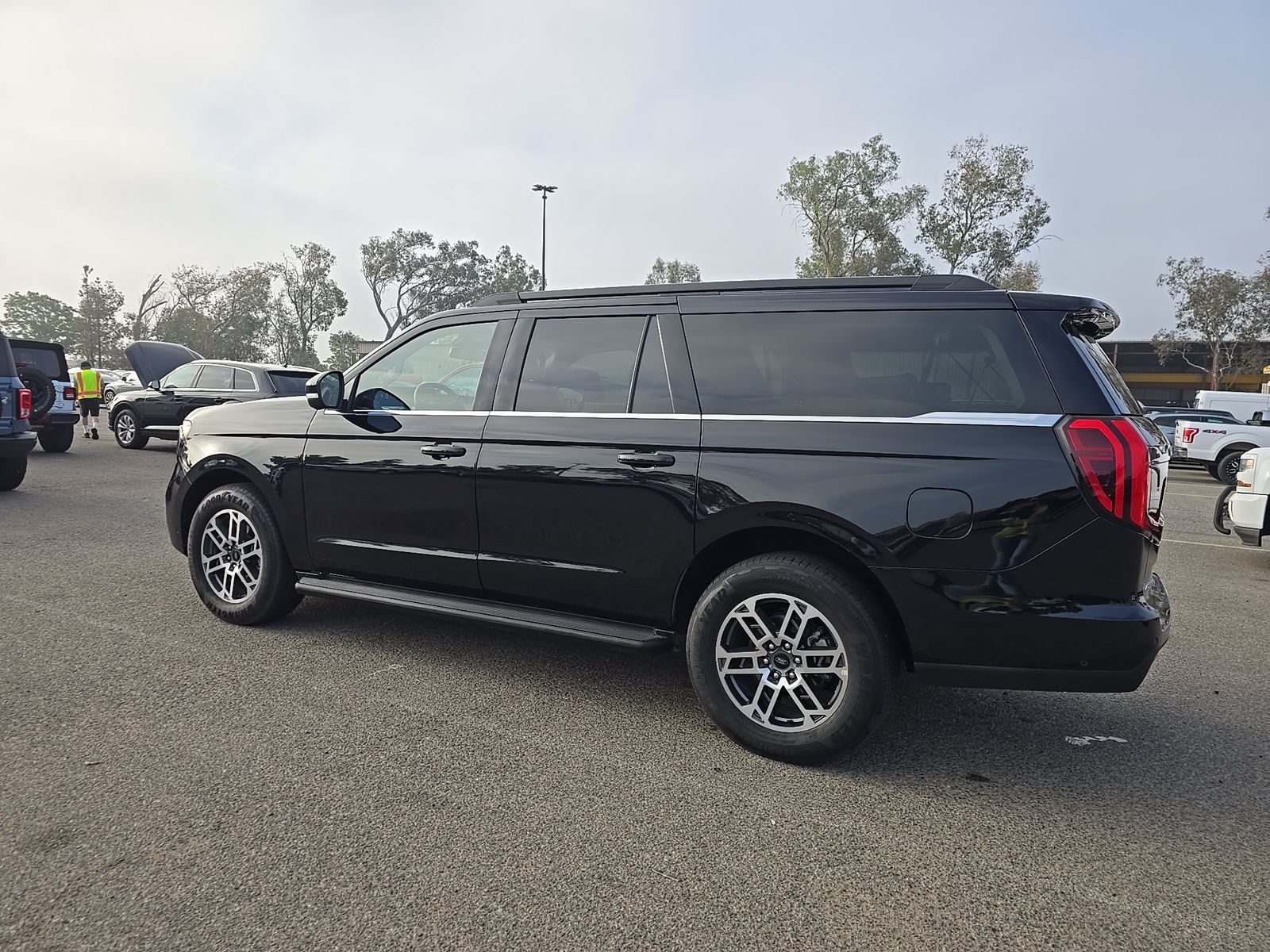 FORD EXPEDITION MAX - 7