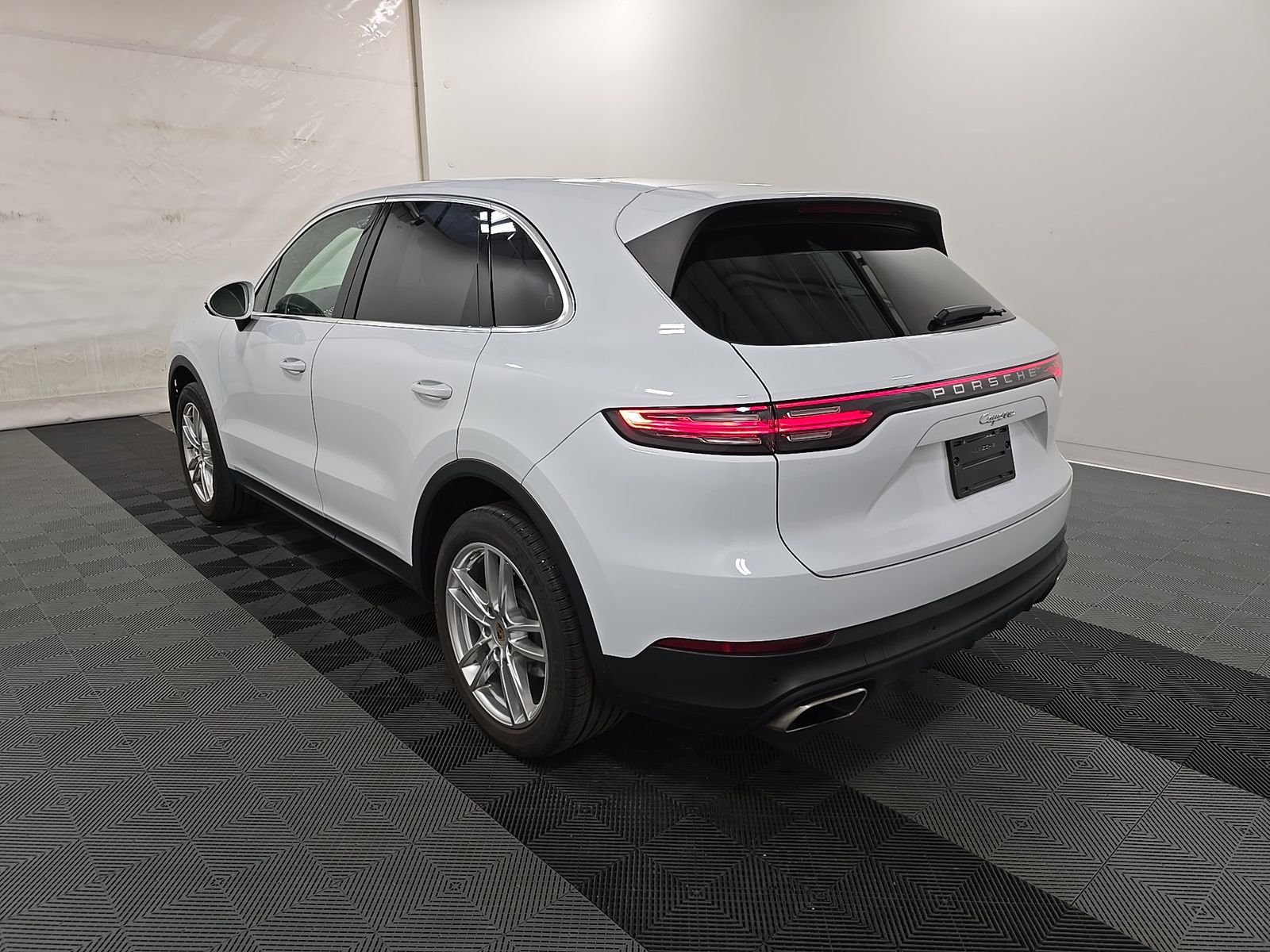 PORSCHE CAYENNE - 7