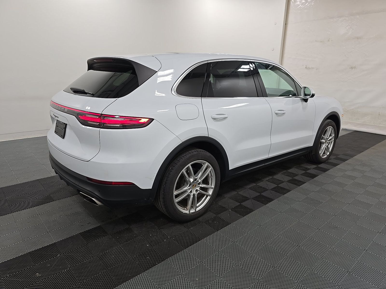 PORSCHE CAYENNE - 5