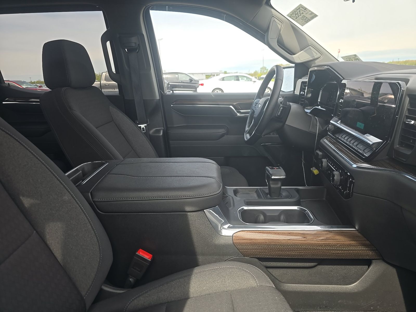 2024 Chevrolet Silverado 1500 RST AWD