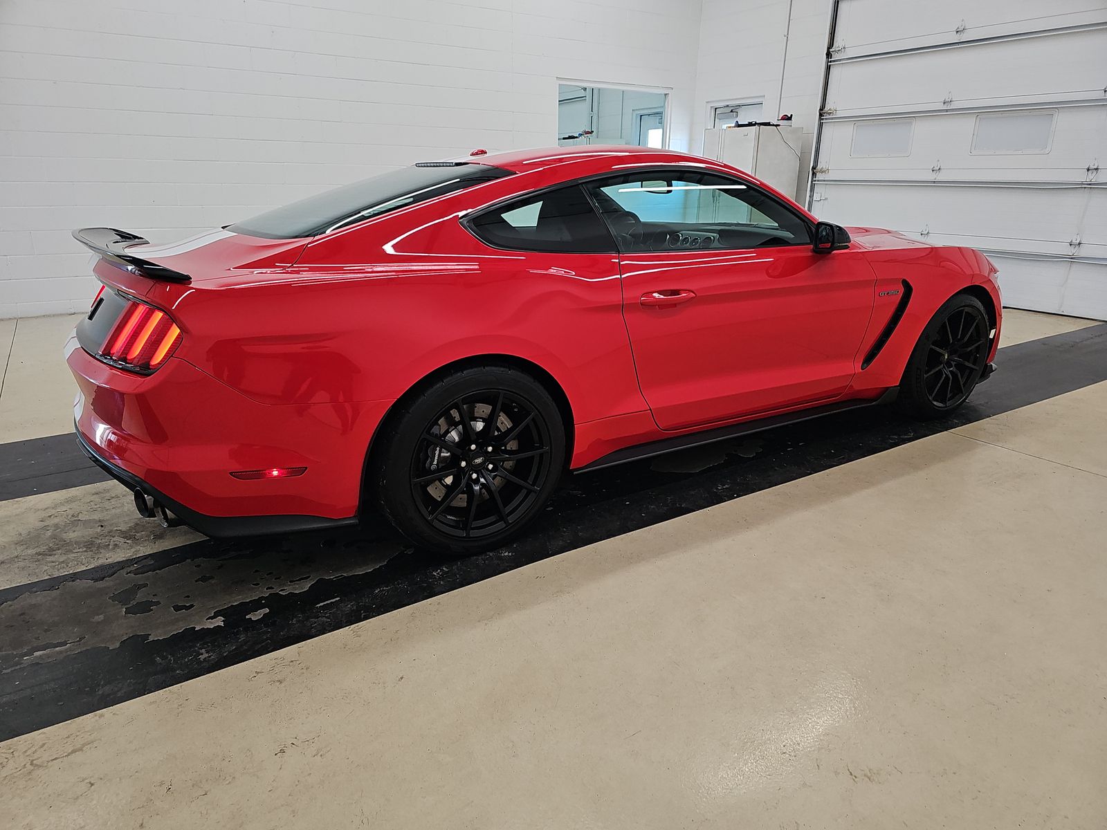 FORD MUSTANG - 5