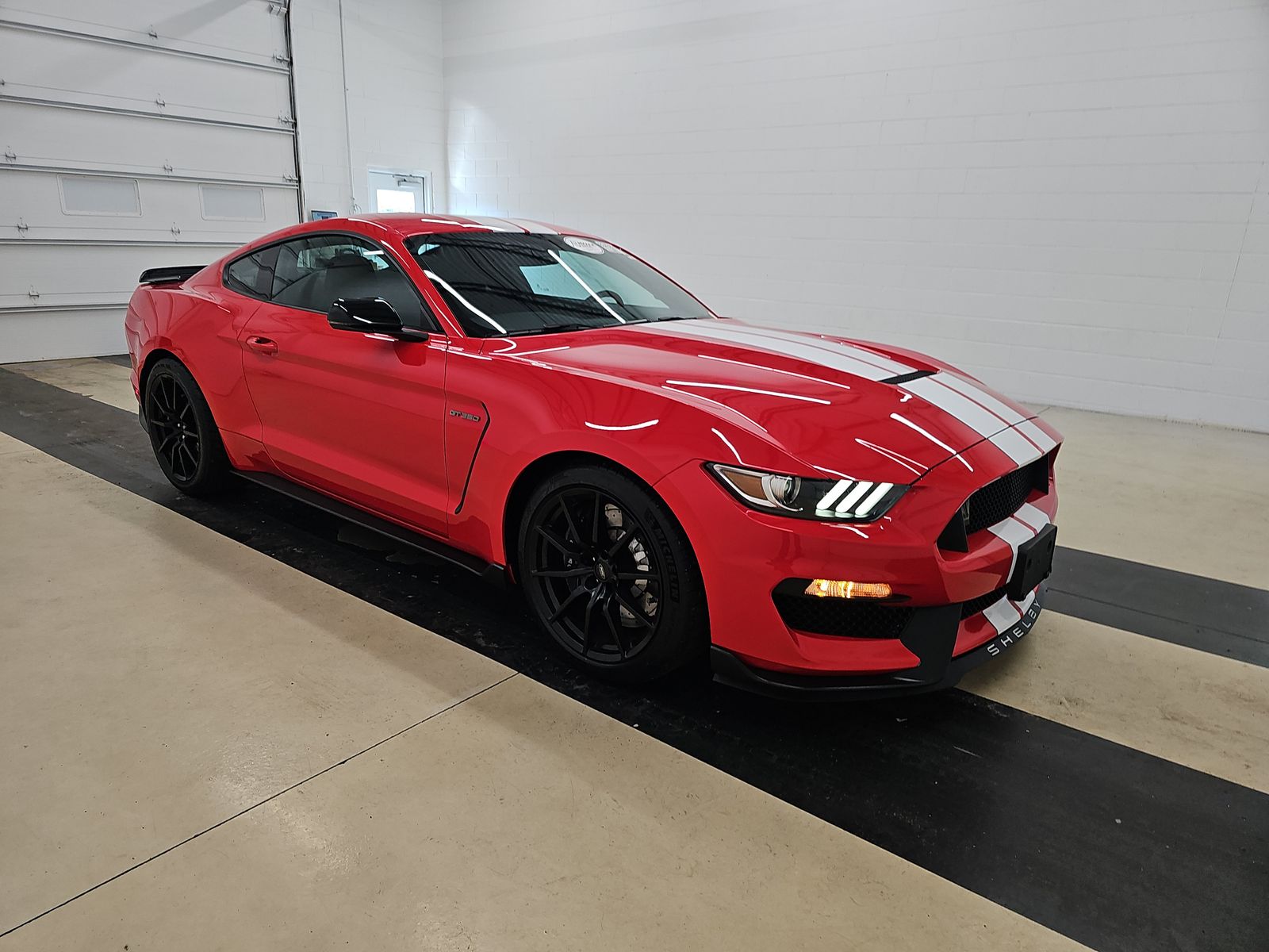 FORD MUSTANG - 4