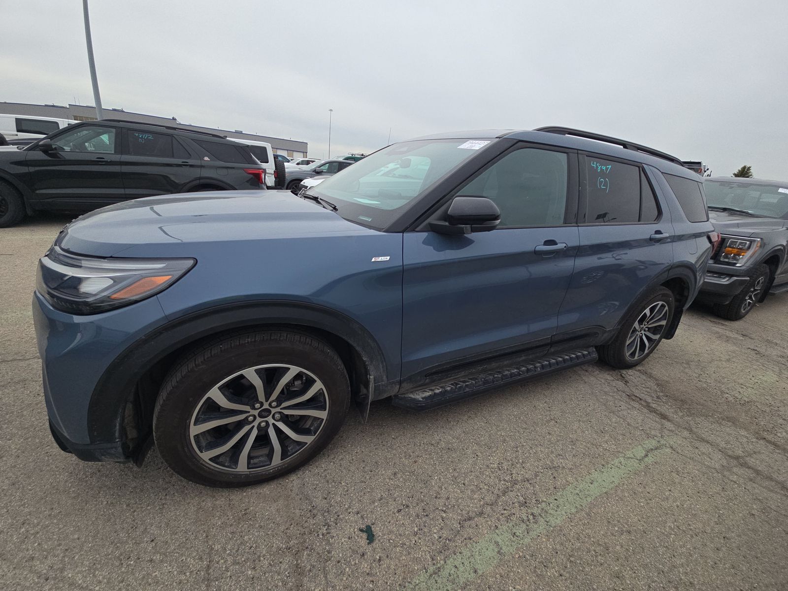 FORD EXPLORER - 1
