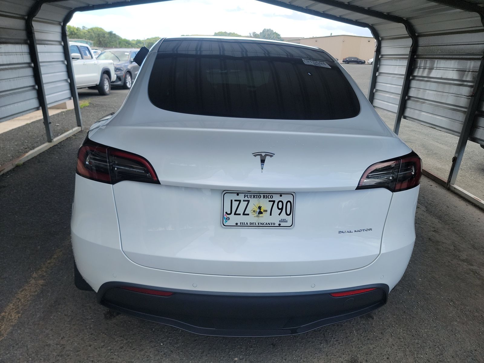 TESLA MODEL Y - 6