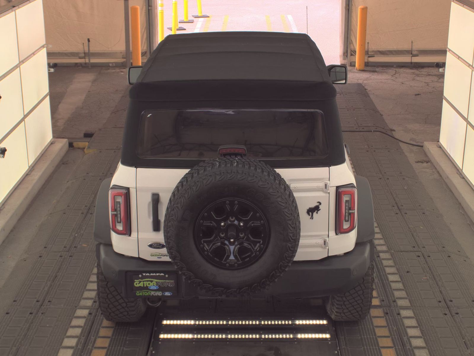 FORD BRONCO - 7
