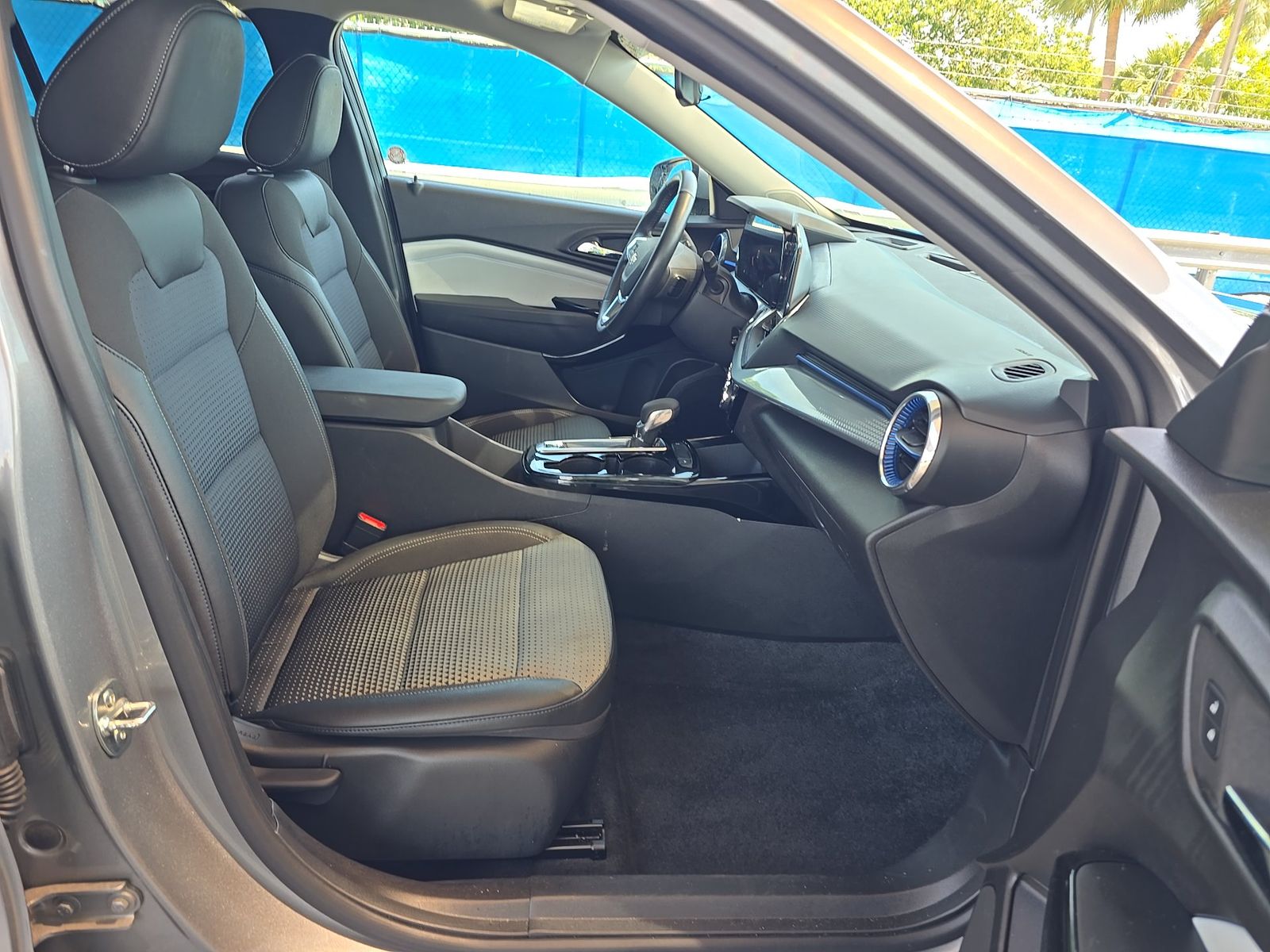 CHEVROLET TRAX - 9