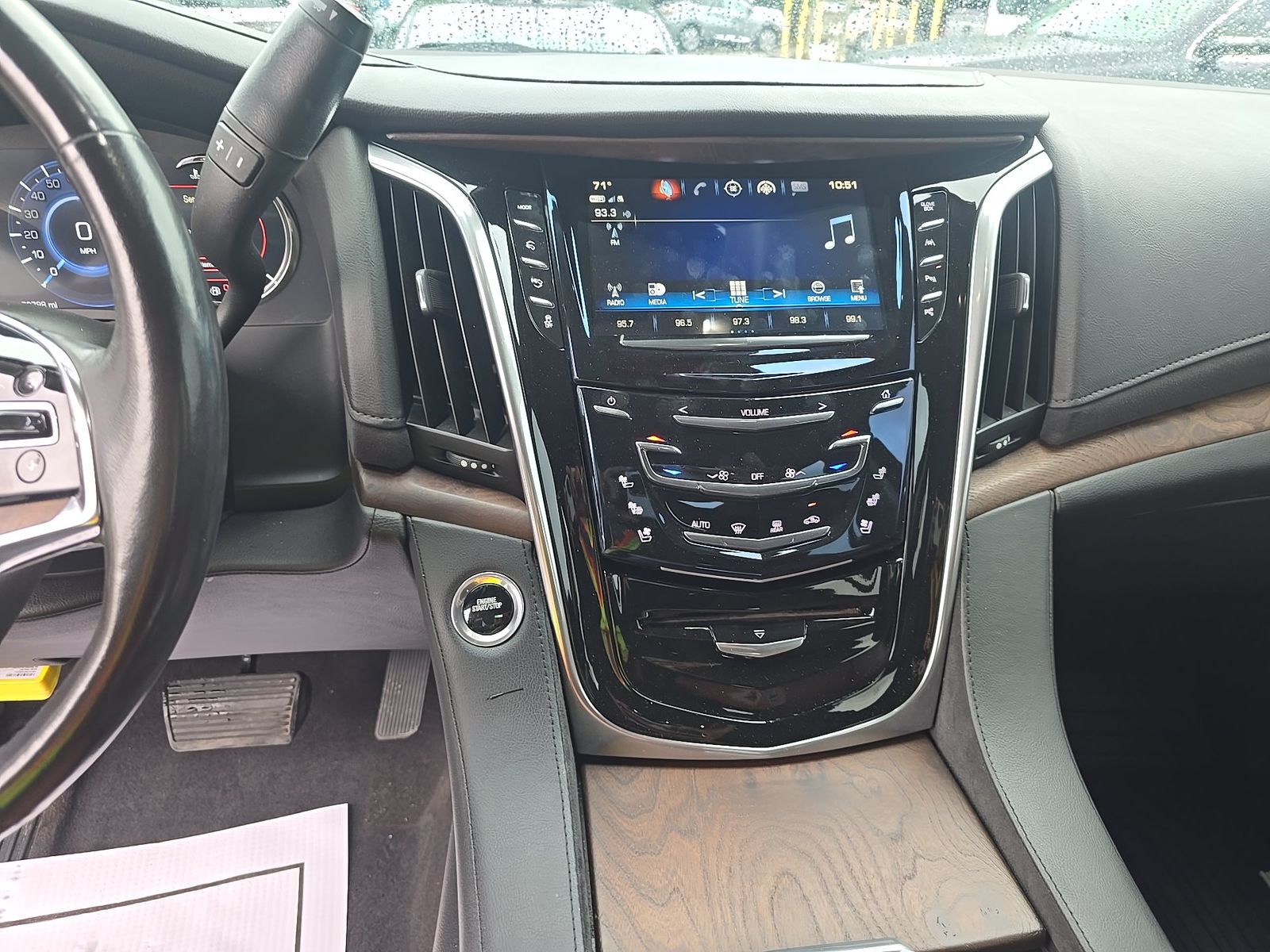 2020 Cadillac Escalade Luxury RWD