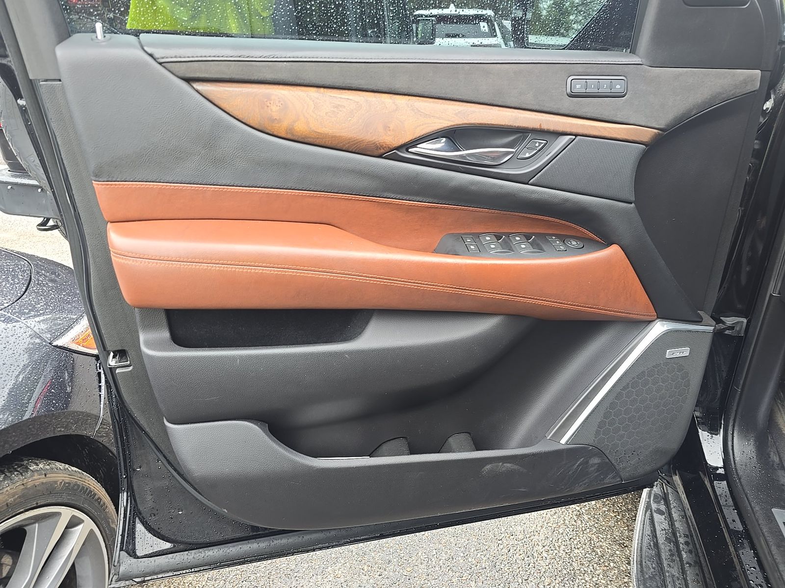 2020 Cadillac Escalade Luxury RWD