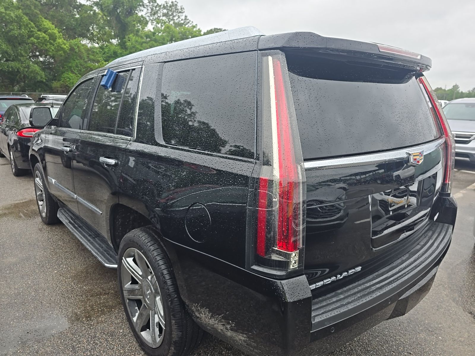 2020 Cadillac Escalade Luxury RWD