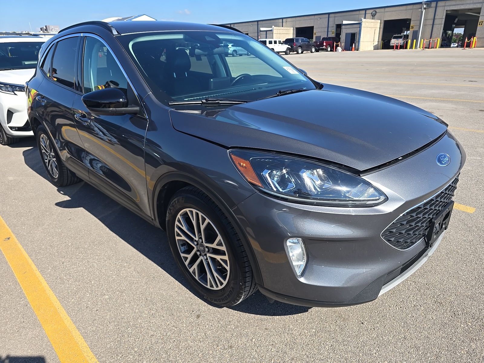 FORD ESCAPE - 4
