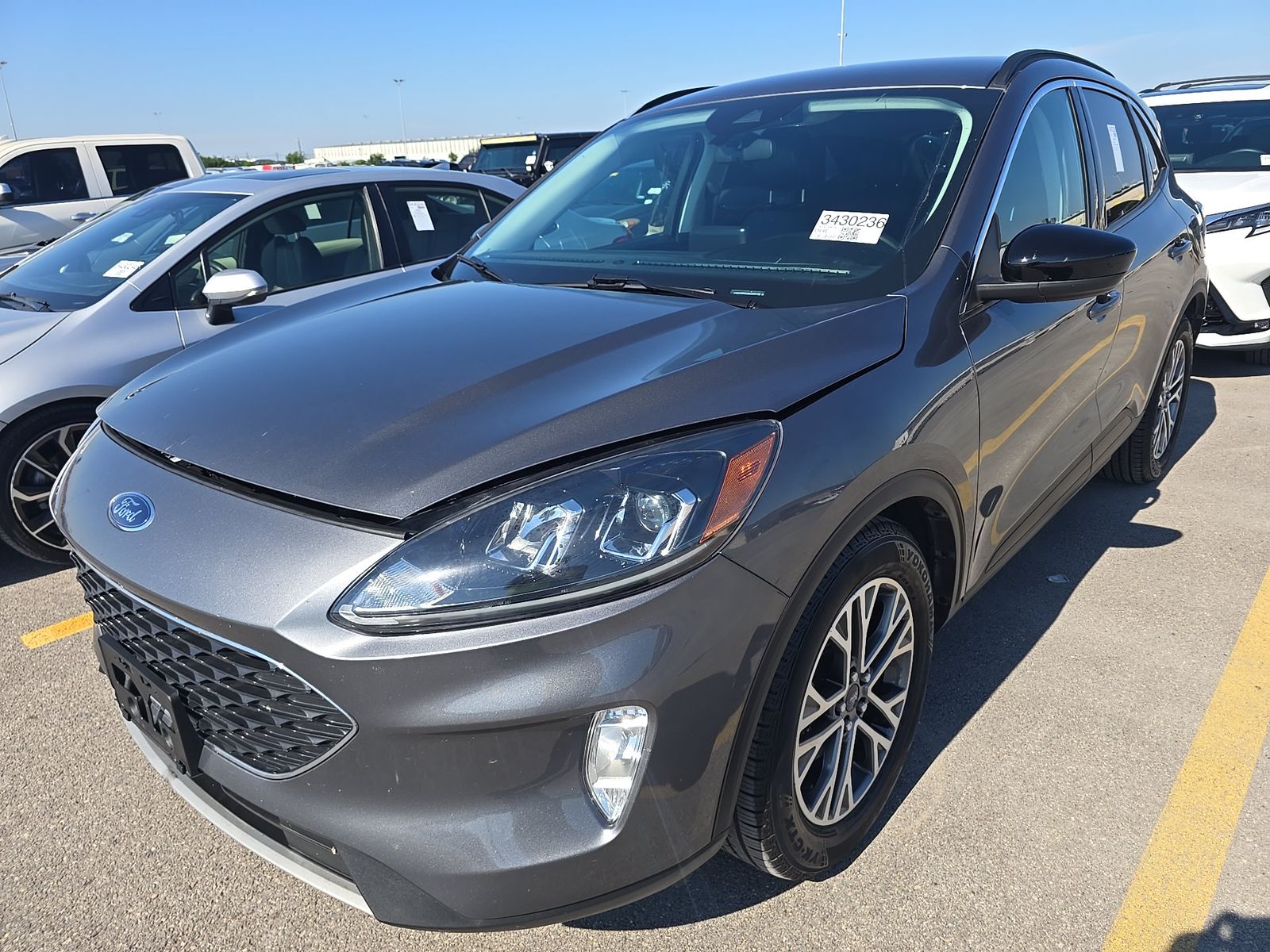 FORD ESCAPE - 1