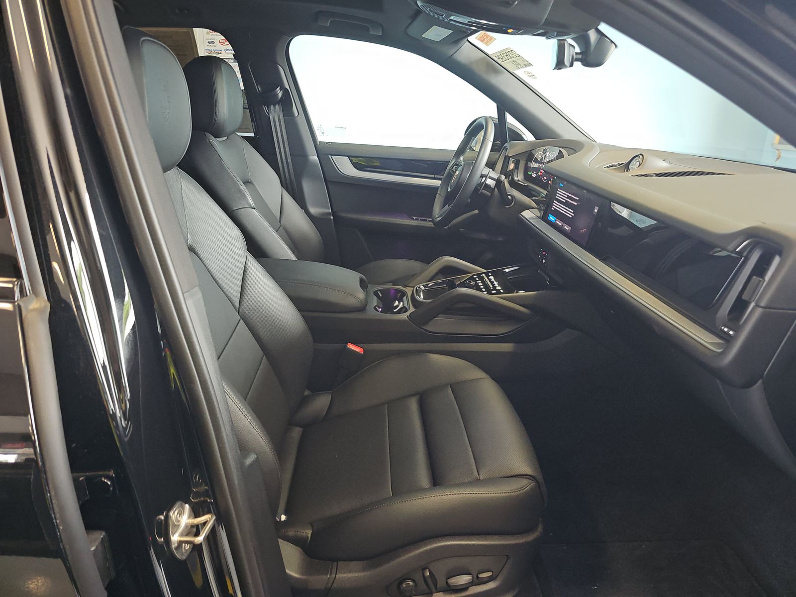 PORSCHE CAYENNE - 9