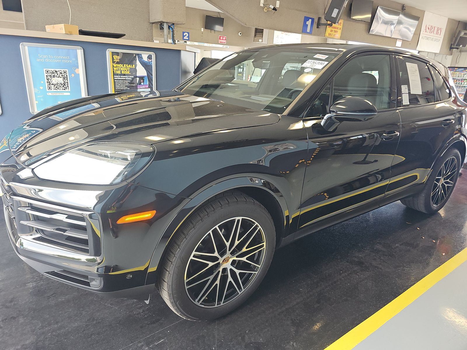 PORSCHE CAYENNE - 1