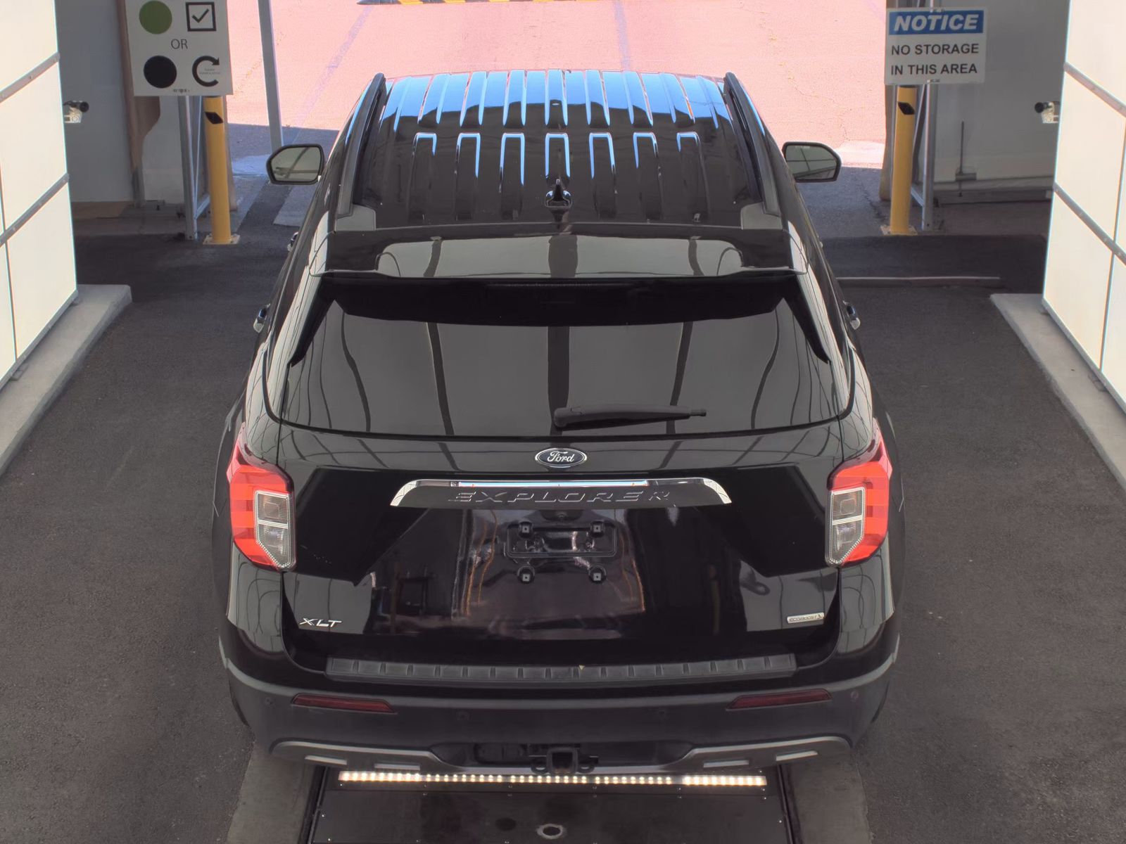 FORD EXPLORER - 7