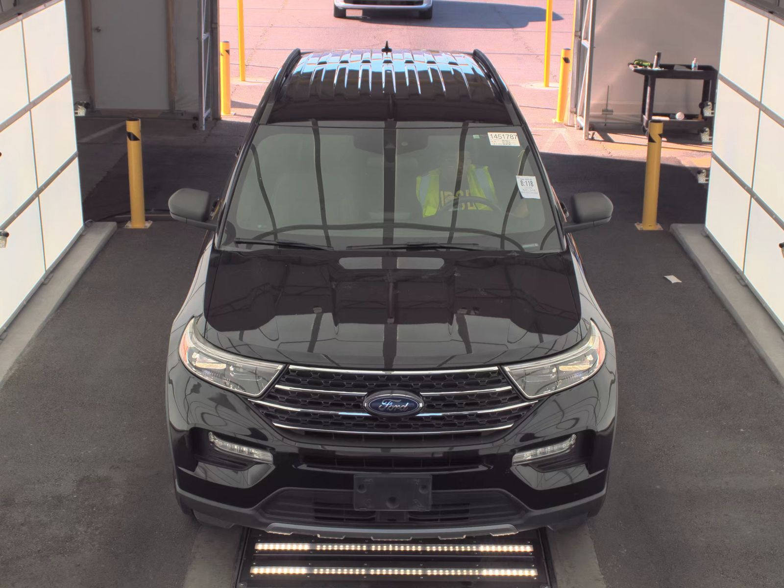 FORD EXPLORER - 3