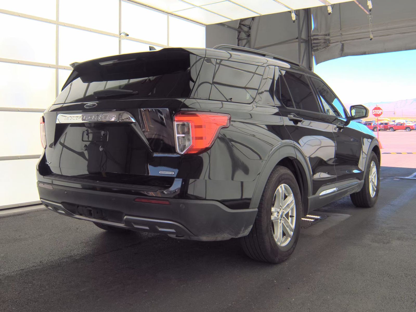 FORD EXPLORER - 6