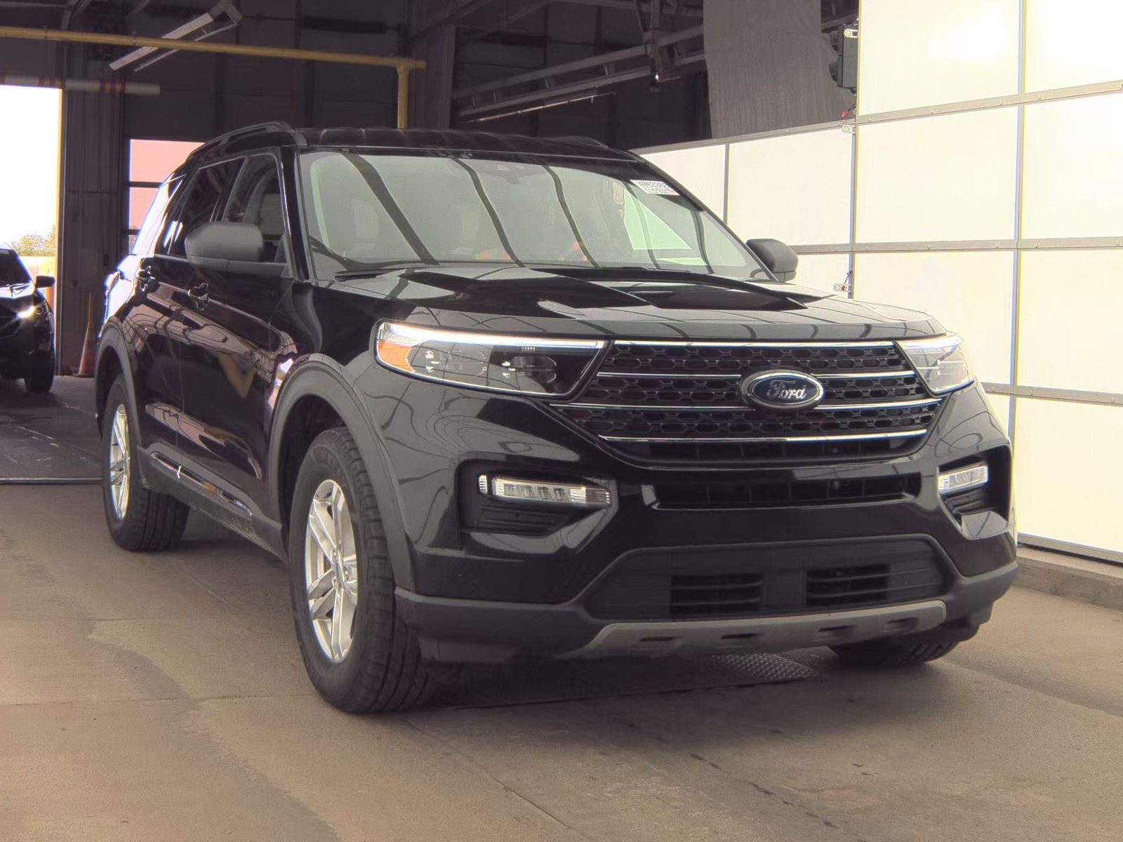 FORD EXPLORER - 5