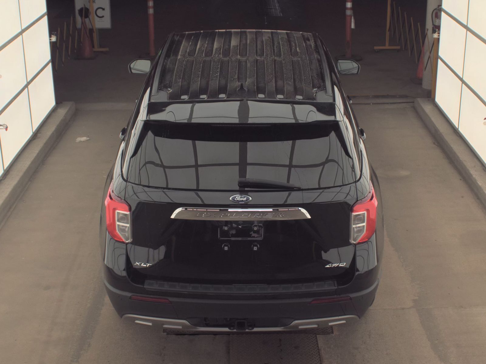 FORD EXPLORER - 7