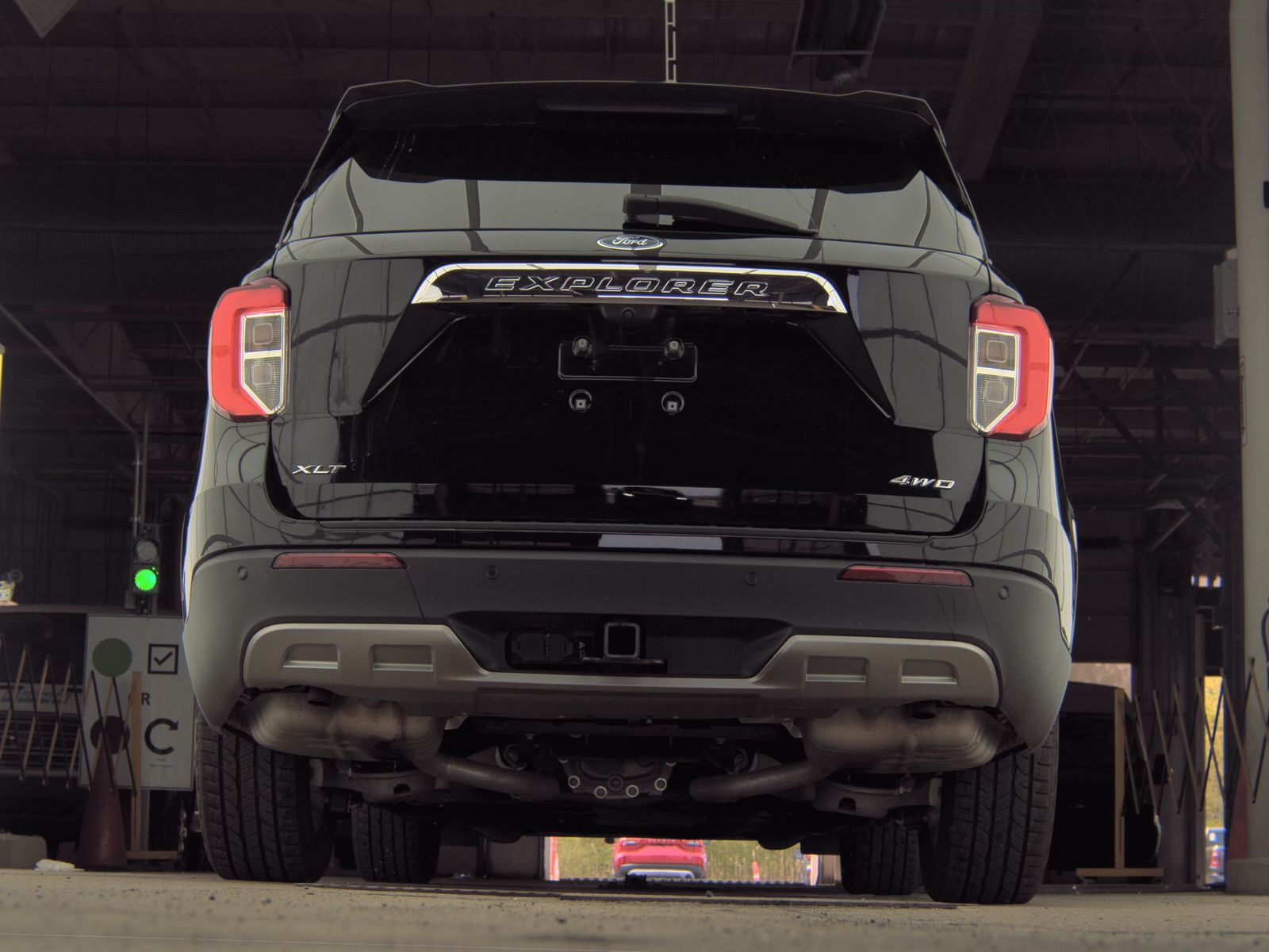 FORD EXPLORER - 8