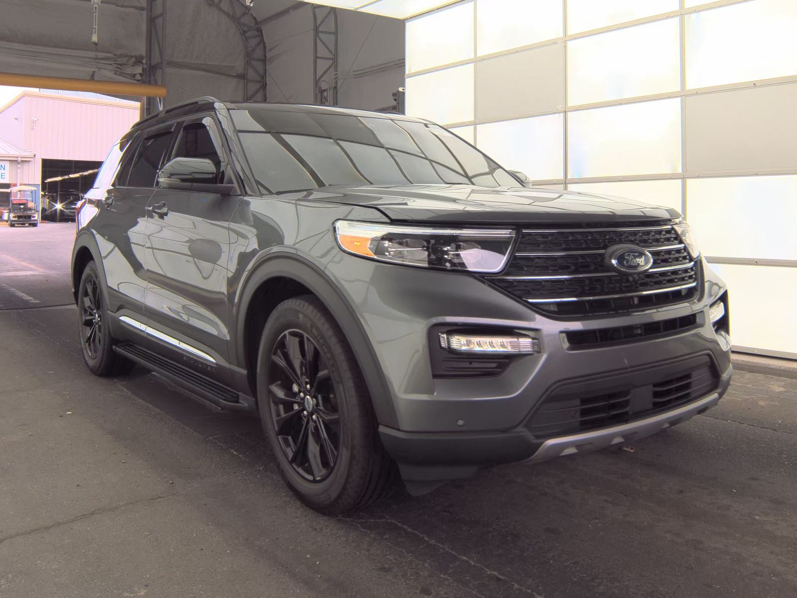 2024 Ford Explorer XLT RWD