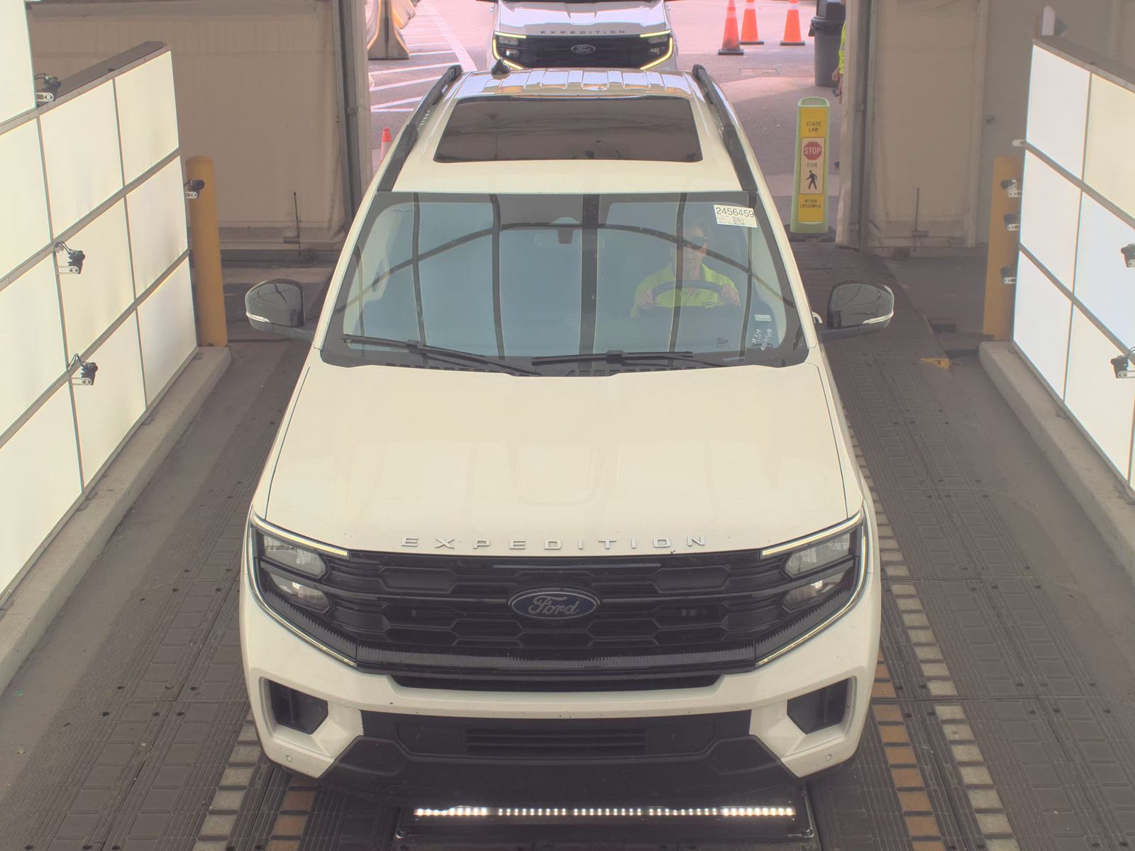 FORD EXPEDITION - 3