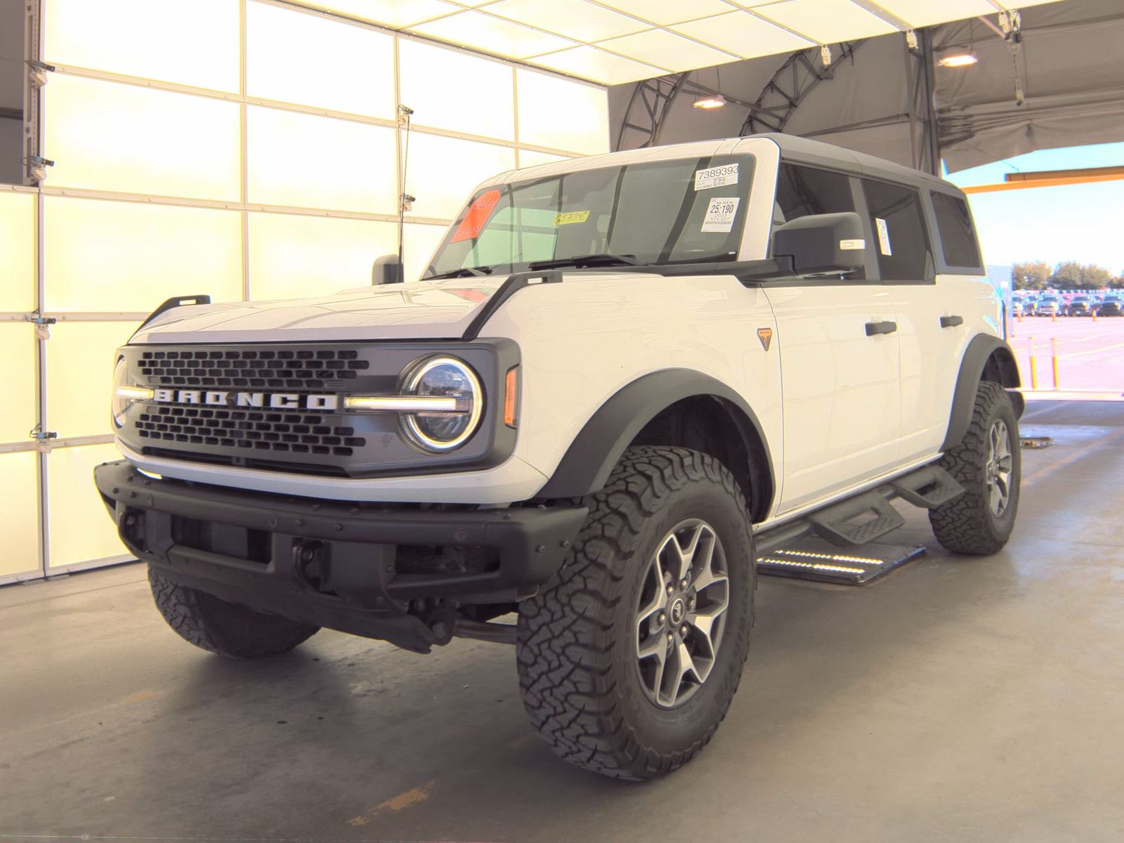 FORD BRONCO - 1