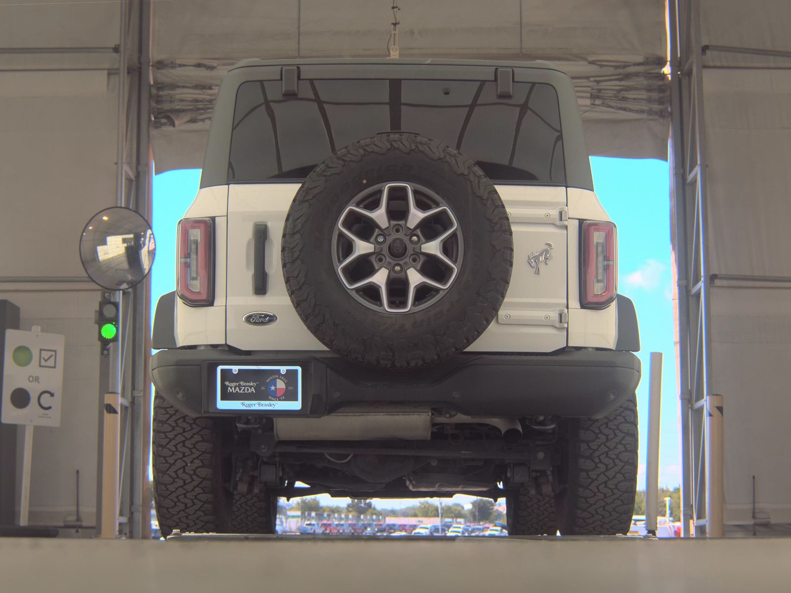 FORD BRONCO - 8